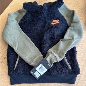 Nike Kids' Black and Olive Sherpa Fleece Pullover NWT size 5